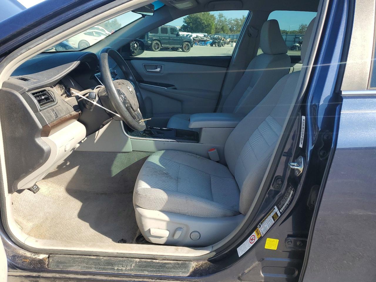 2017 TOYOTA CAMRY LE photo 13