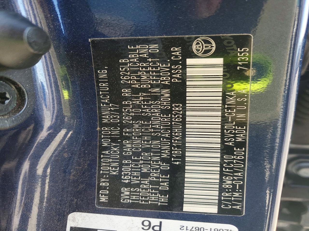 2017 TOYOTA CAMRY LE photo 23