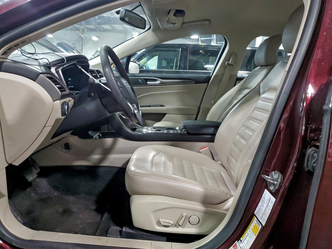 2018 FORD FUSION SE photo 7