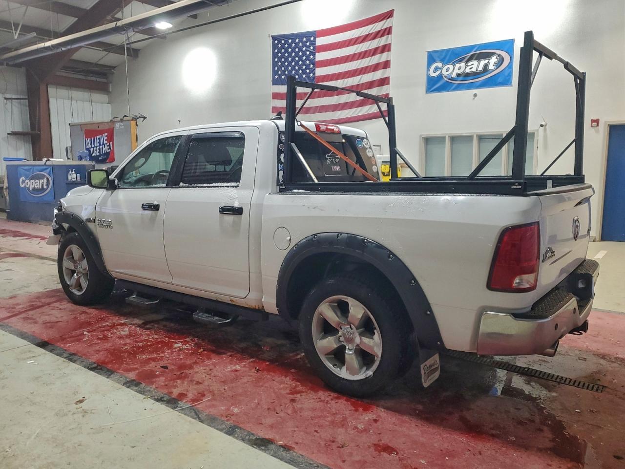 2013 RAM 1500 SLT photo 2