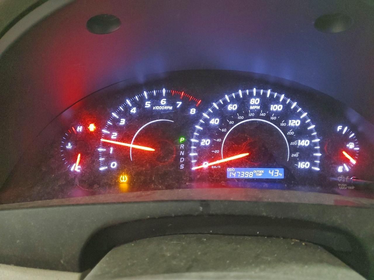 2010 TOYOTA CAMRY SE photo 9