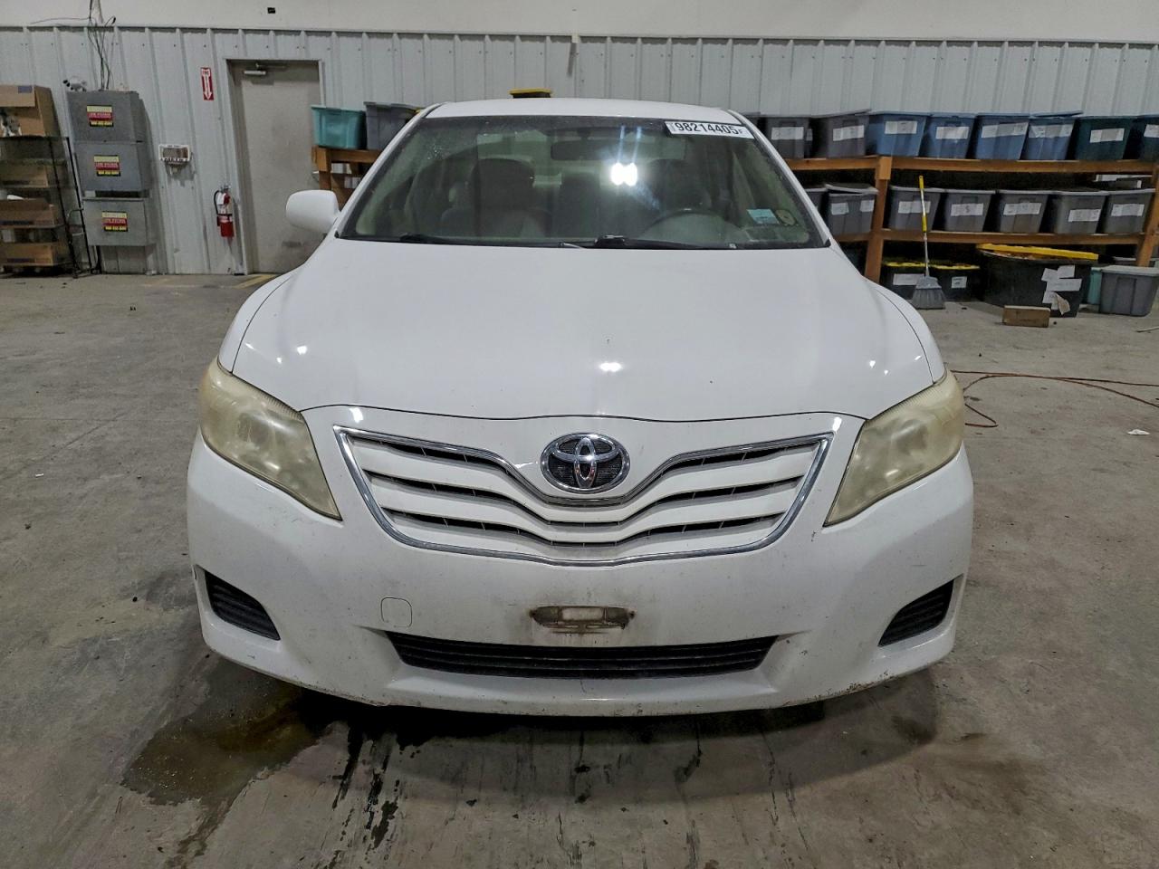 2010 TOYOTA CAMRY SE photo 5