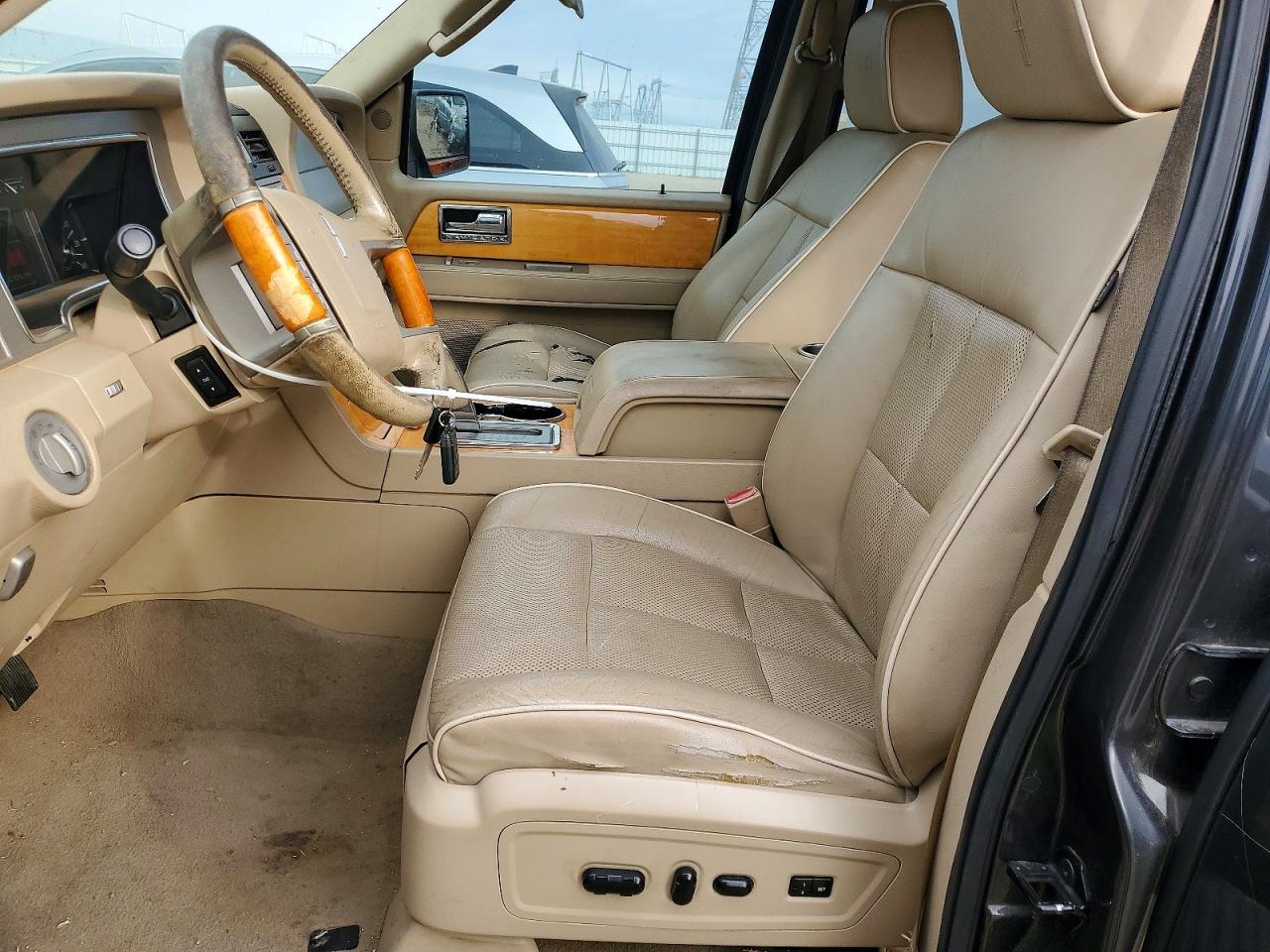 2007 LINCOLN NAVIGATOR L photo 7