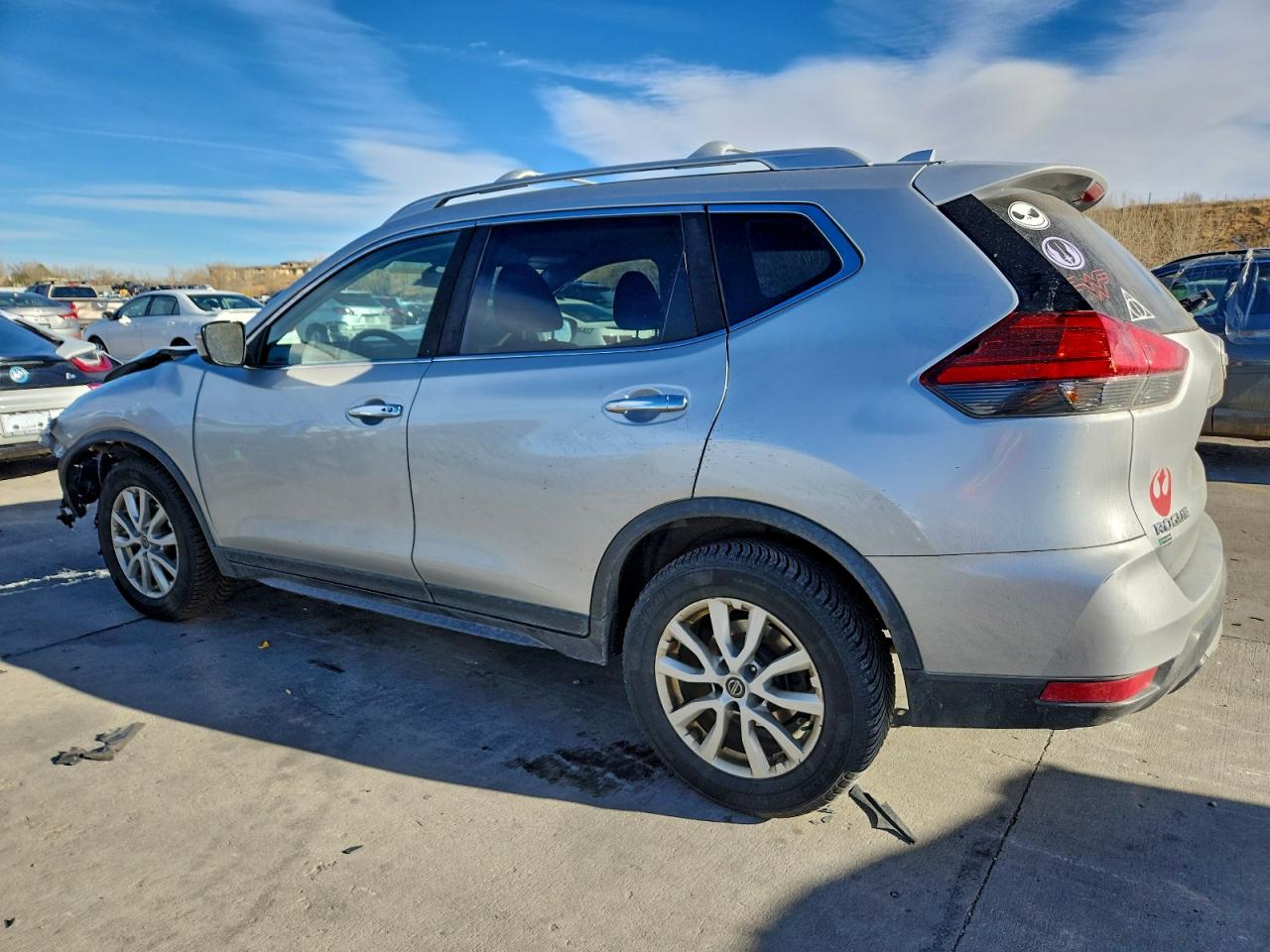 2017 NISSAN ROGUE S photo 2