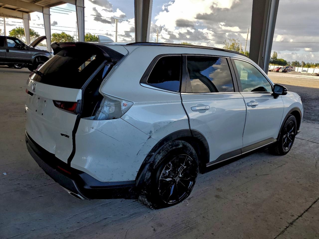 2025 HONDA CR-V SPORT-L photo 3