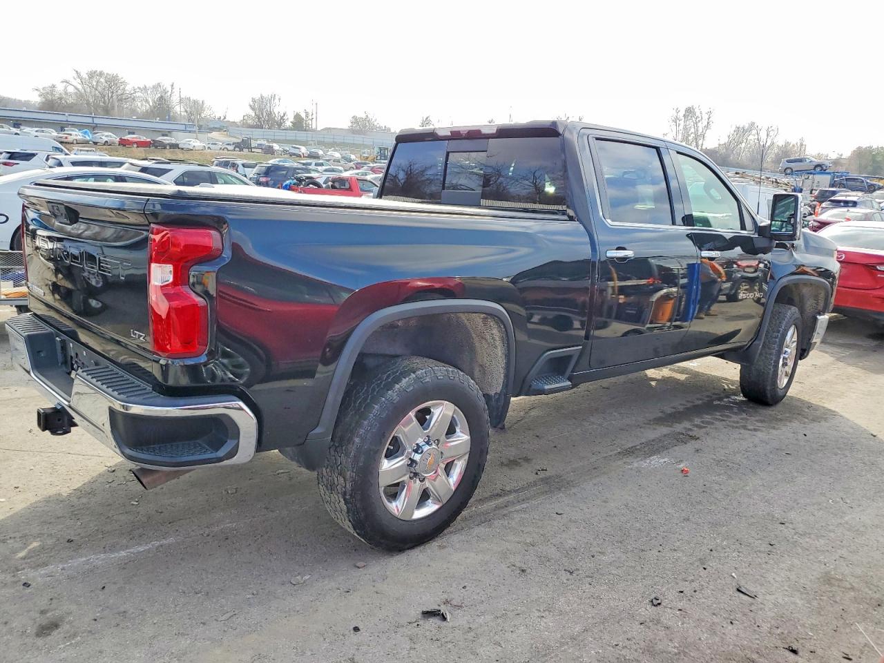 2021 CHEVROLET SILVERADO K2500 HEAVY DUTY LTZ photo 3