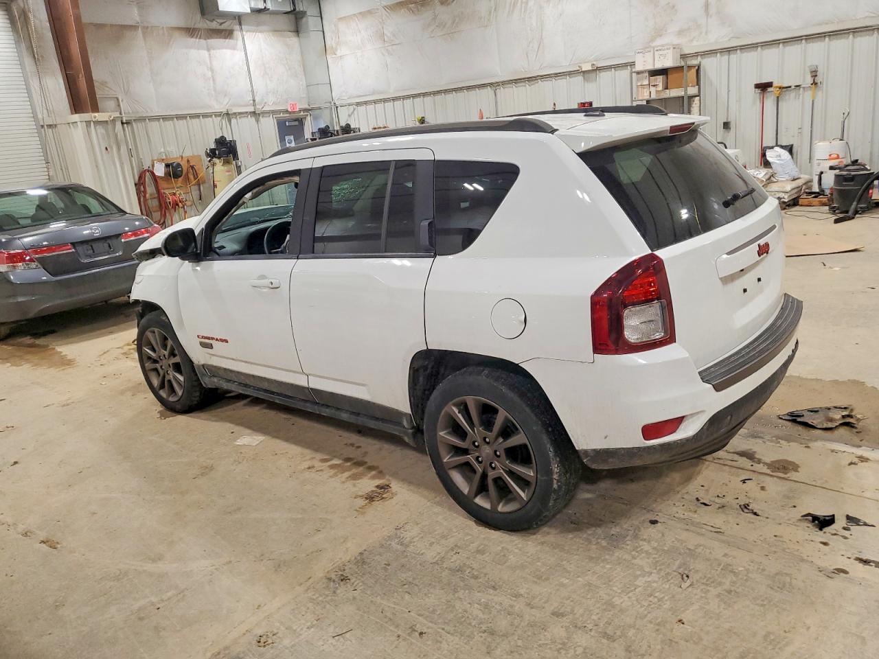 2016 JEEP COMPASS SPORT photo 2