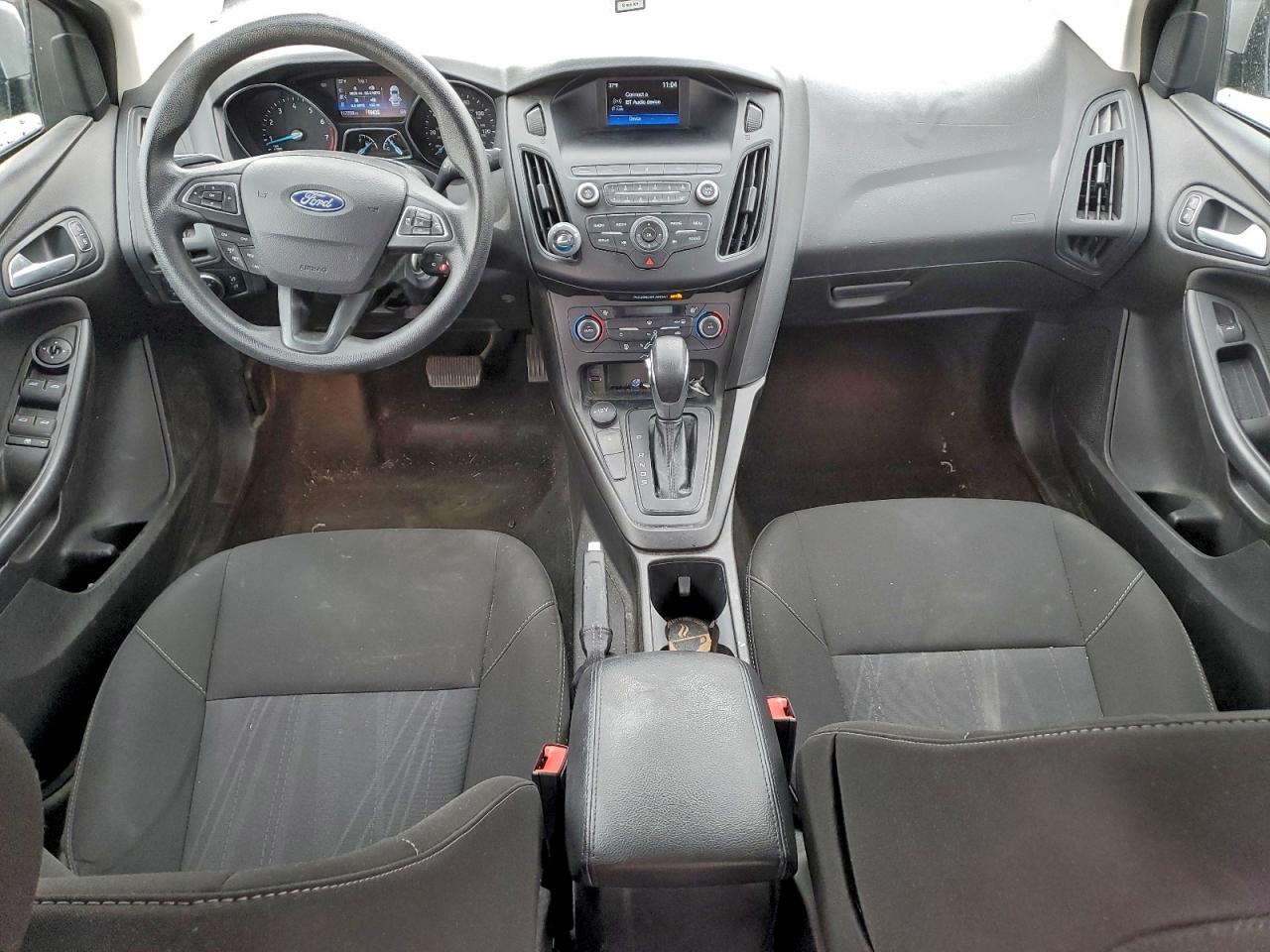 2018 FORD FOCUS SE photo 8
