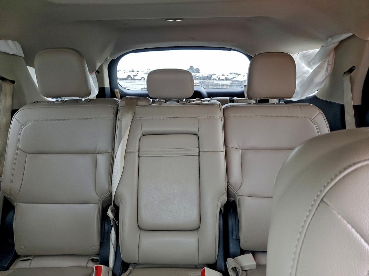 2020 FORD EXPLORER XLT photo 10