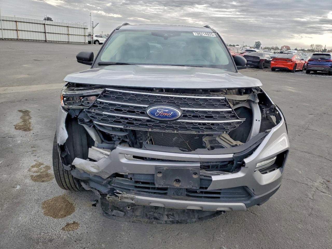 2020 FORD EXPLORER XLT photo 5