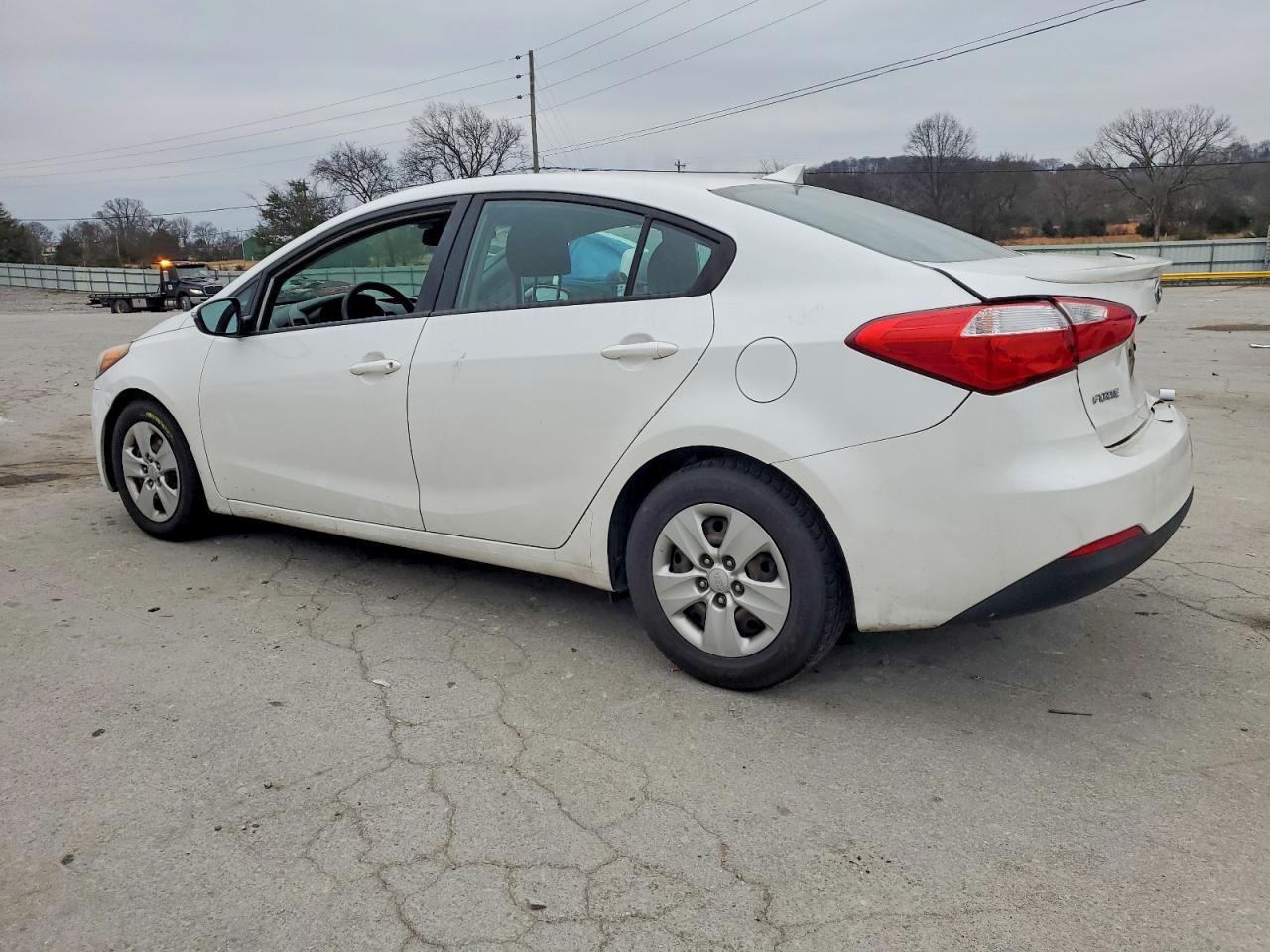 2015 KIA FORTE LX photo 2