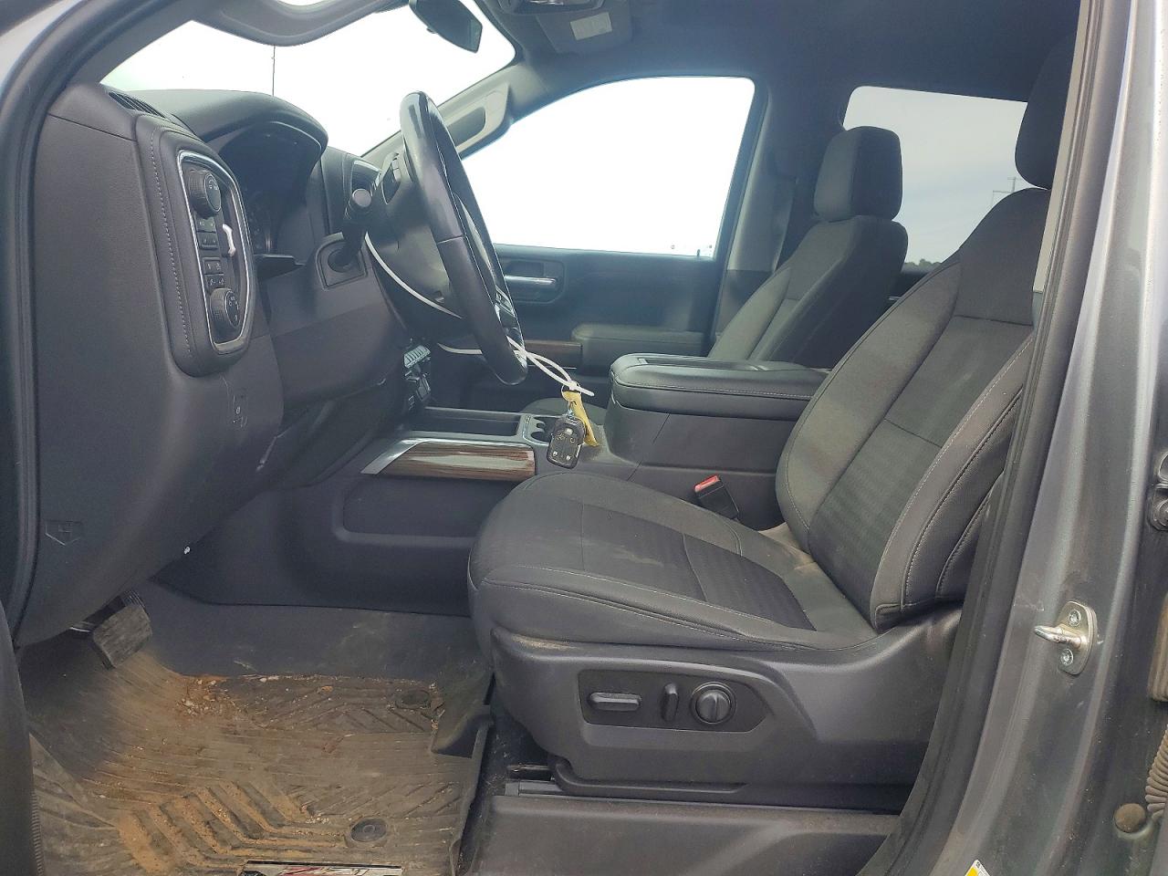 2021 CHEVROLET SILVERADO K1500 RST photo 7