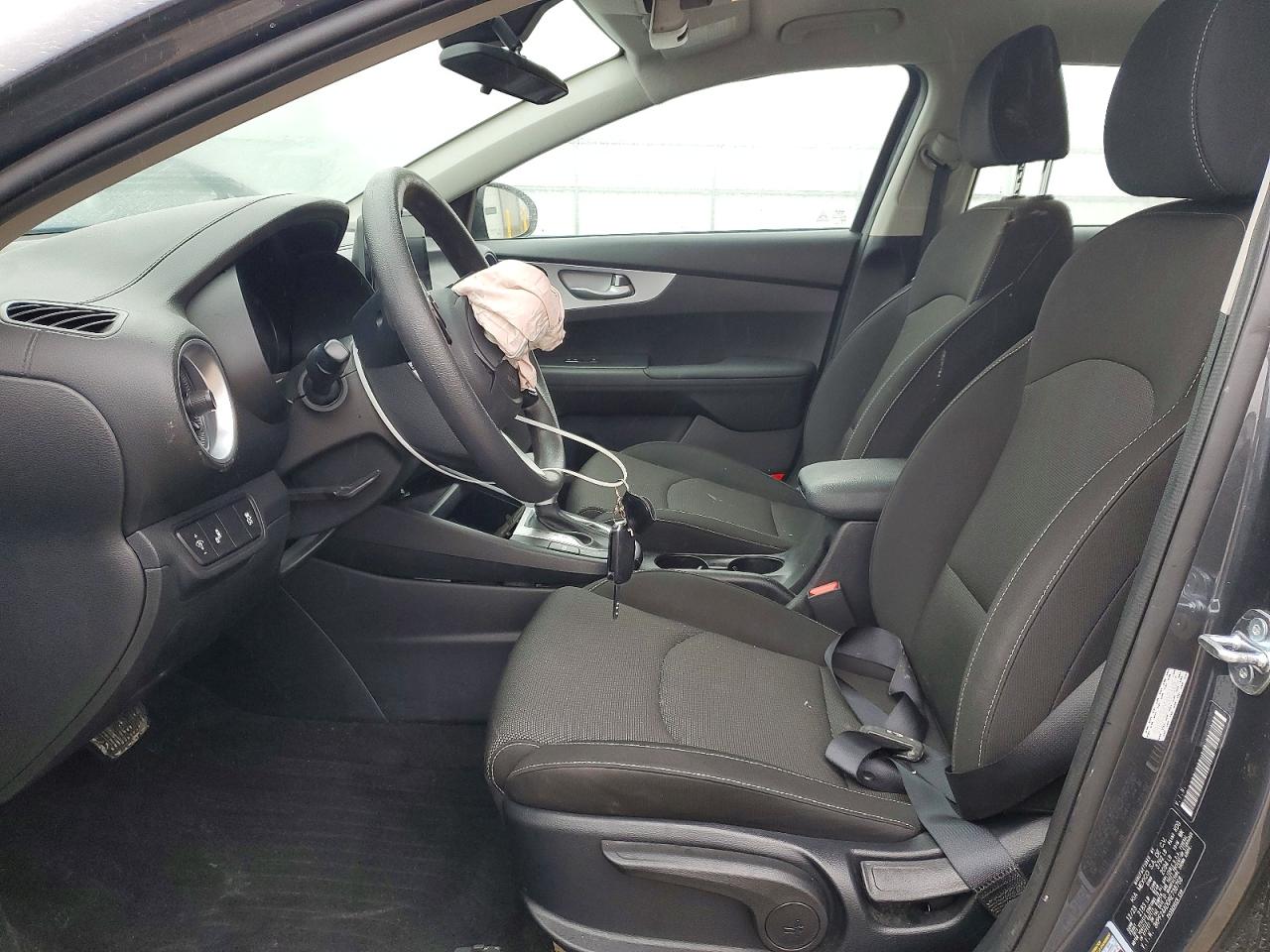 2024 KIA FORTE LX photo 7