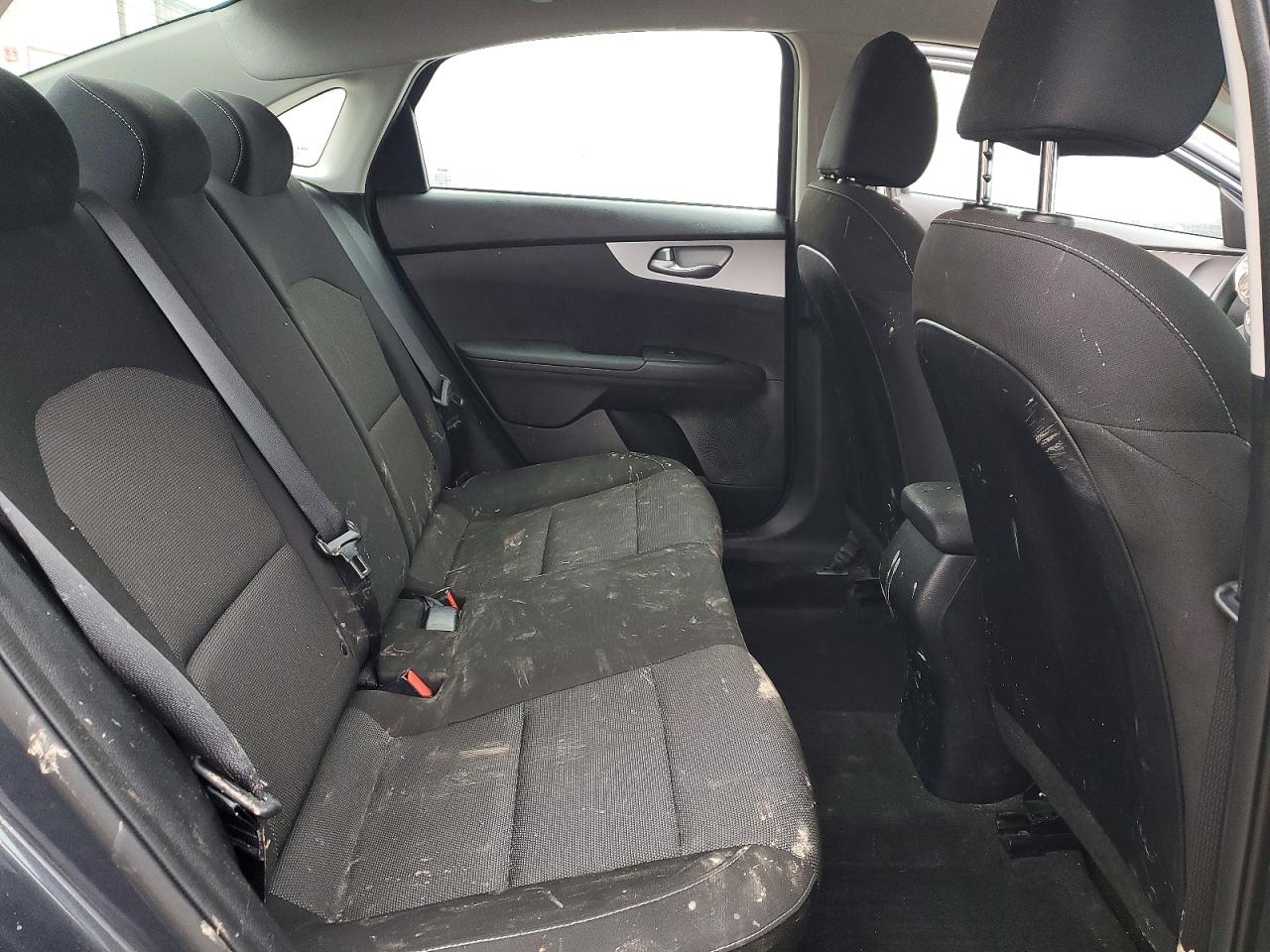 2024 KIA FORTE LX photo 10