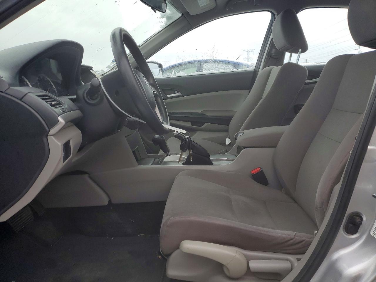 2012 HONDA ACCORD LX photo 7