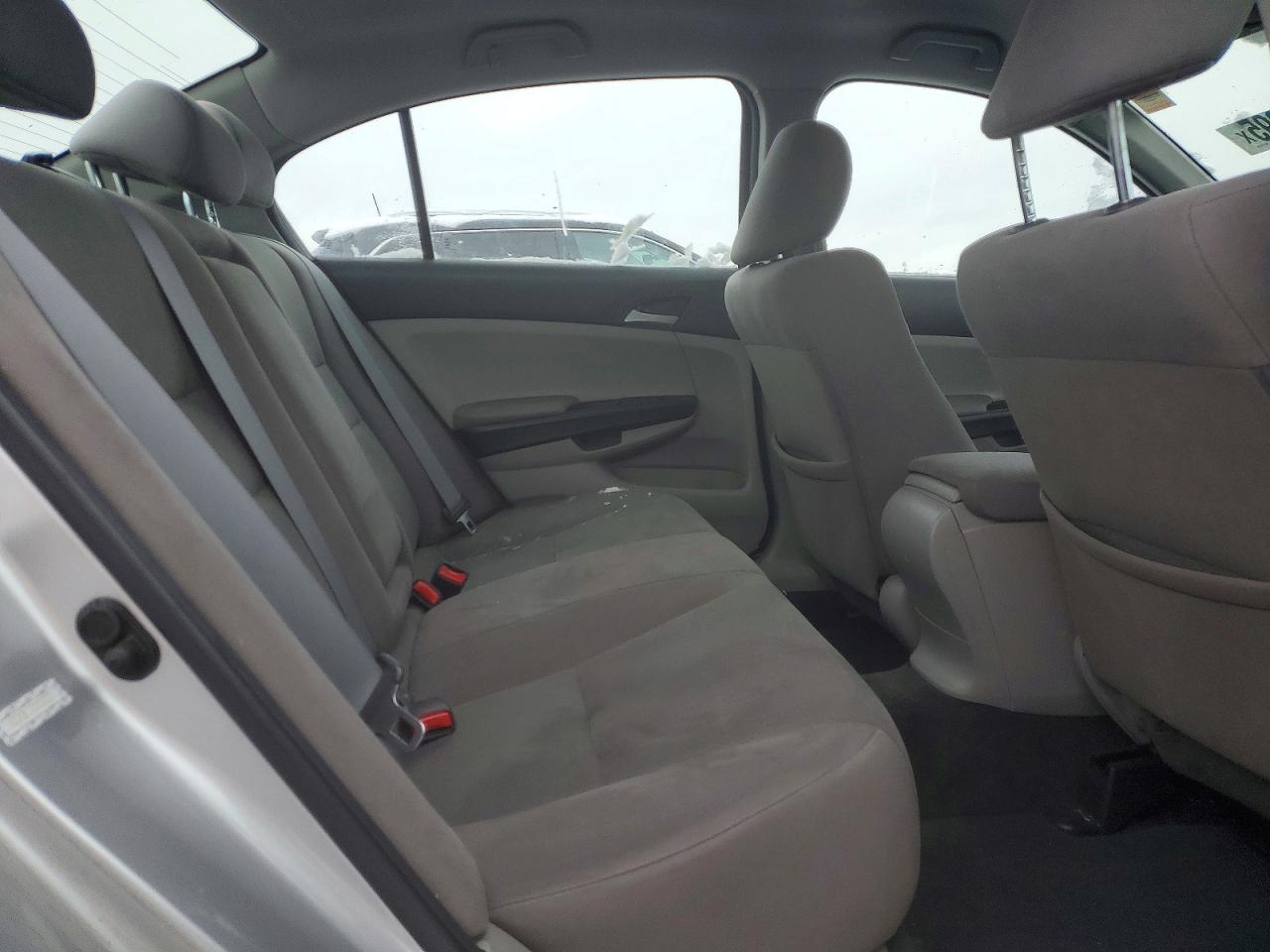 2012 HONDA ACCORD LX photo 10