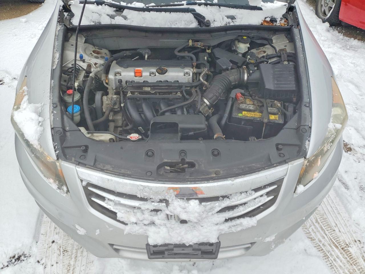 2012 HONDA ACCORD LX photo 11