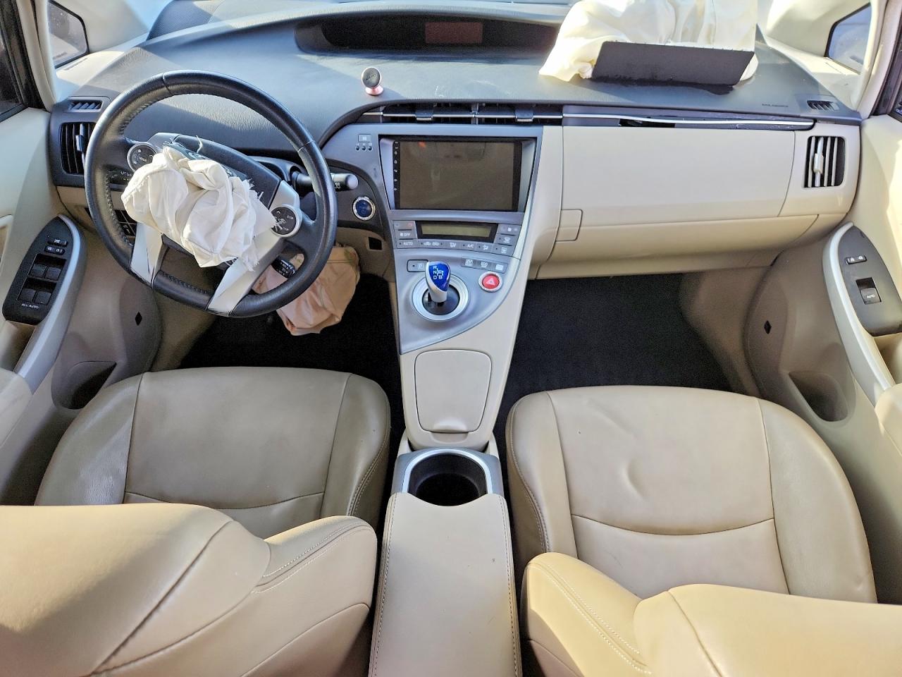 2013 TOYOTA PRIUS photo 15