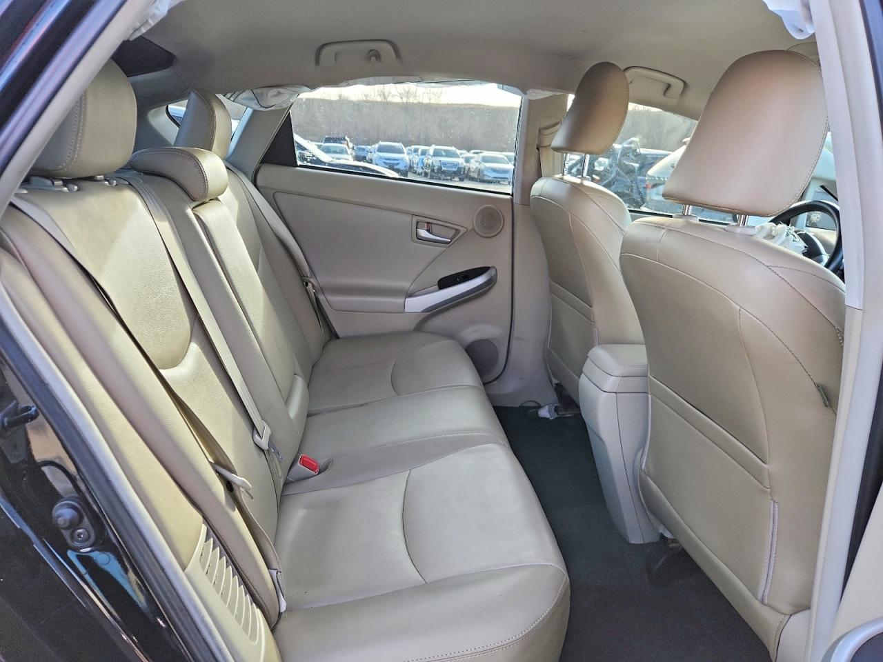 2013 TOYOTA PRIUS photo 19