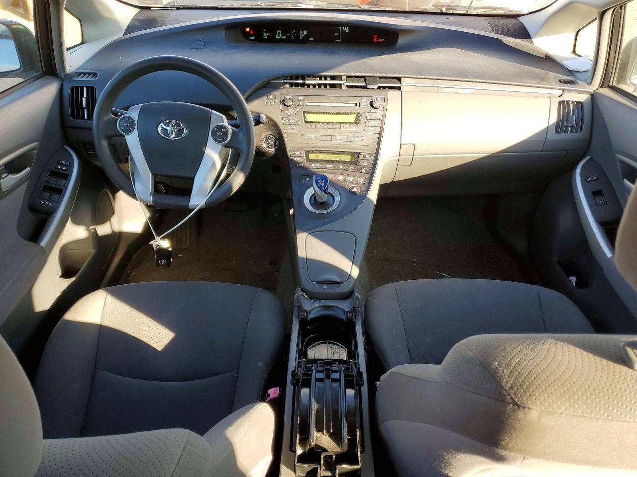 2011 TOYOTA PRIUS photo 15