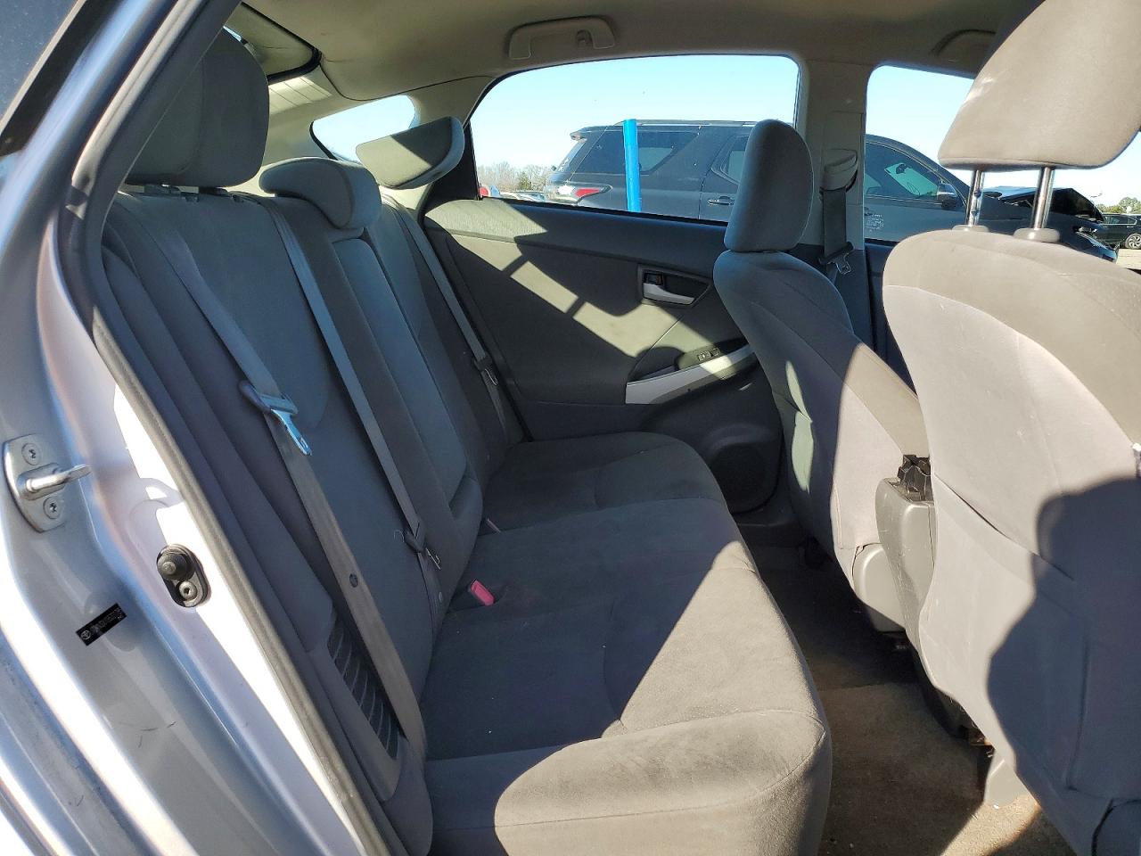 2011 TOYOTA PRIUS photo 19