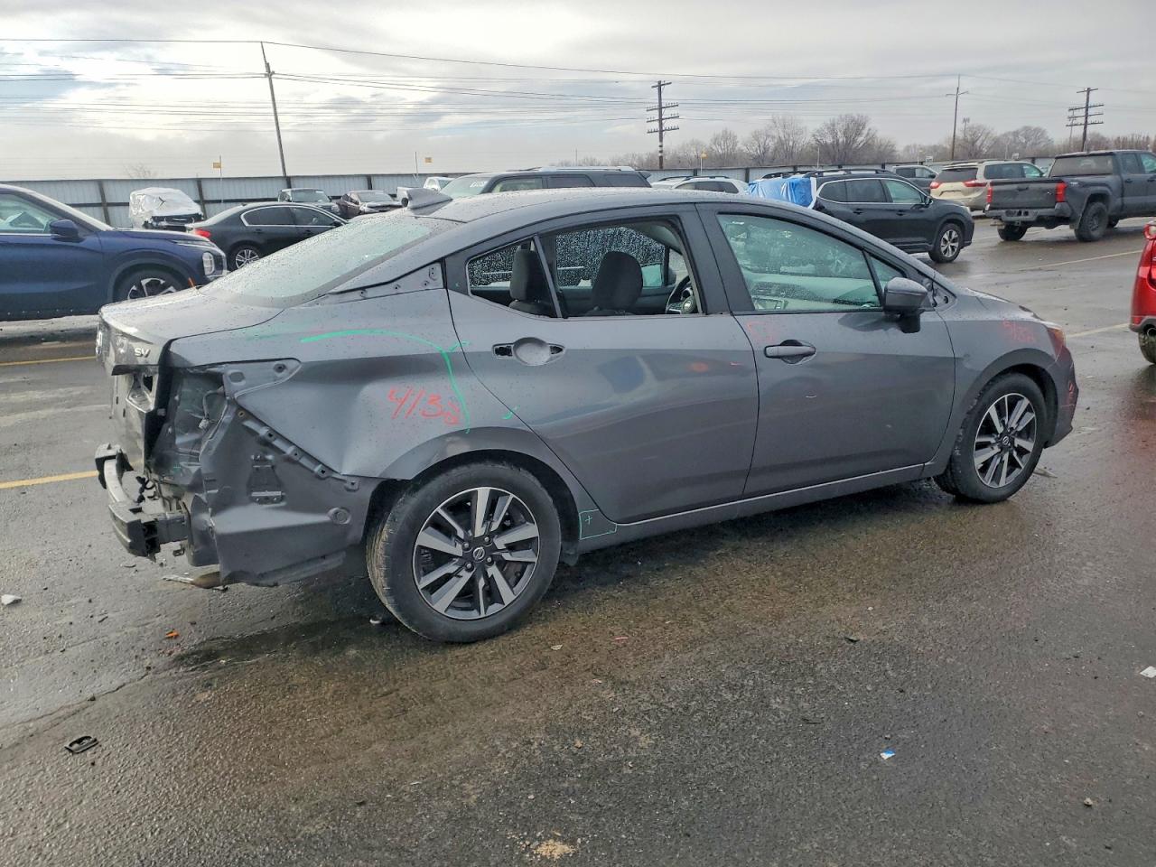 2020 NISSAN VERSA SV photo 5