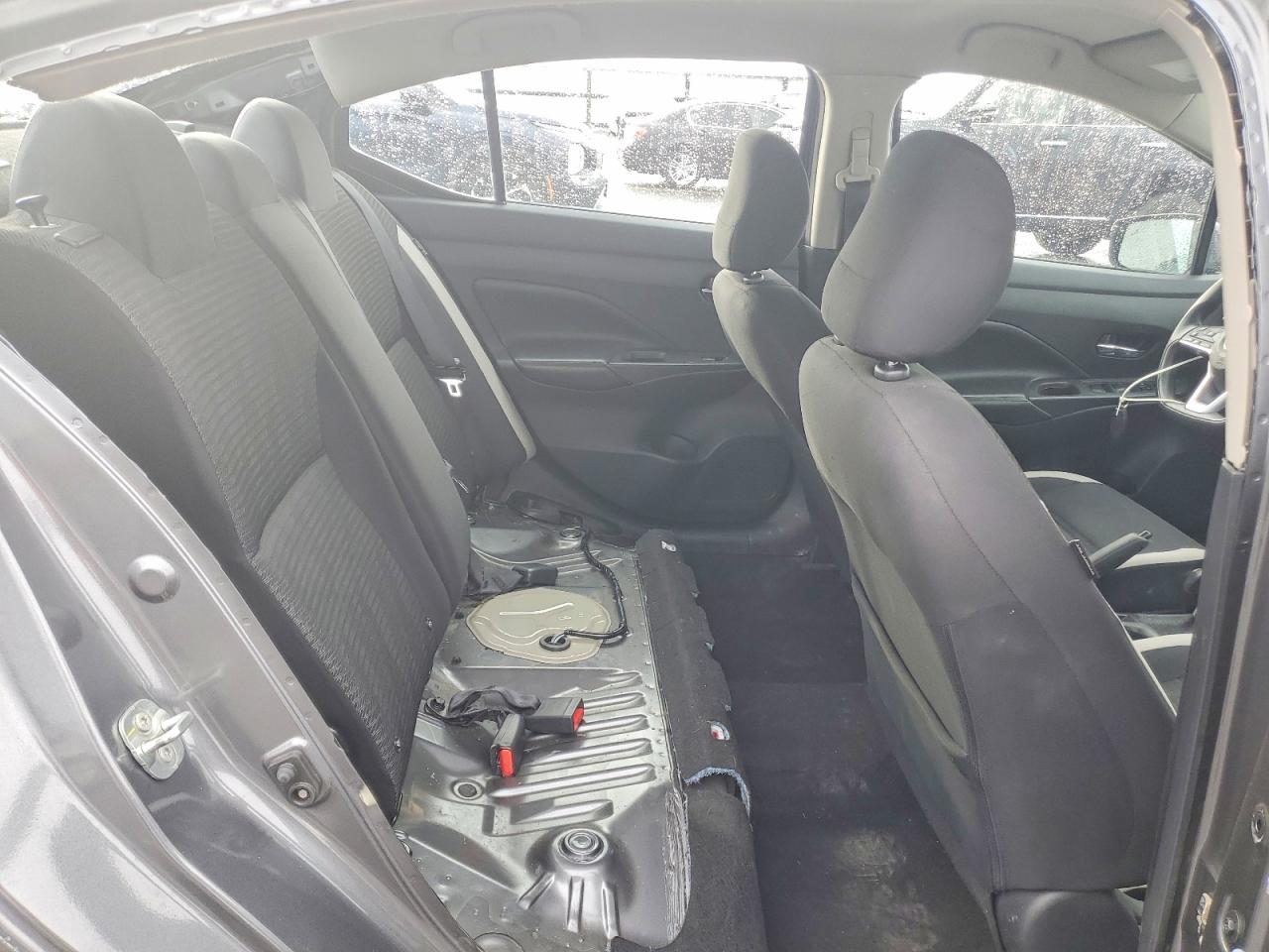 2020 NISSAN VERSA SV photo 19