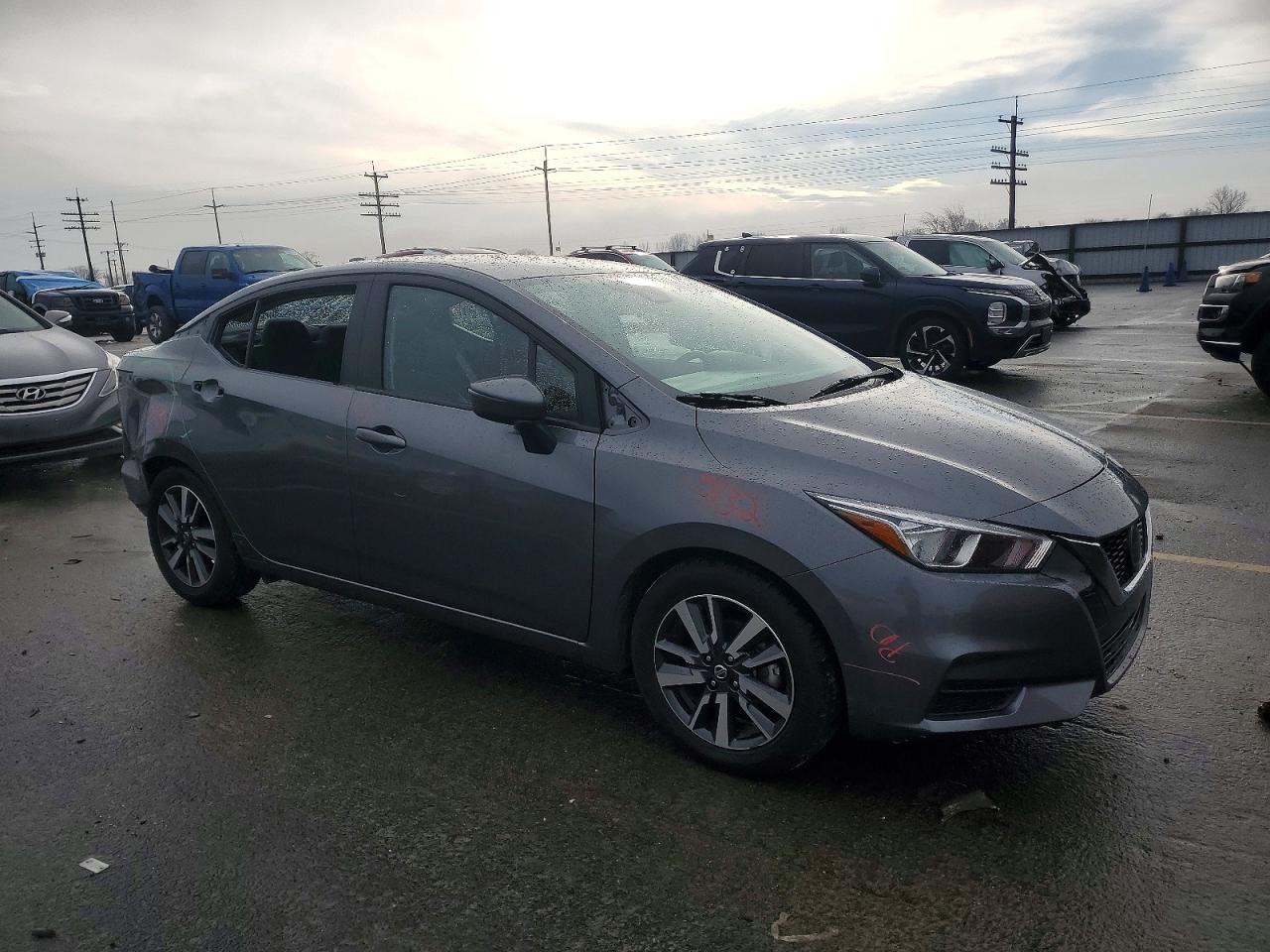 2020 NISSAN VERSA SV photo 7