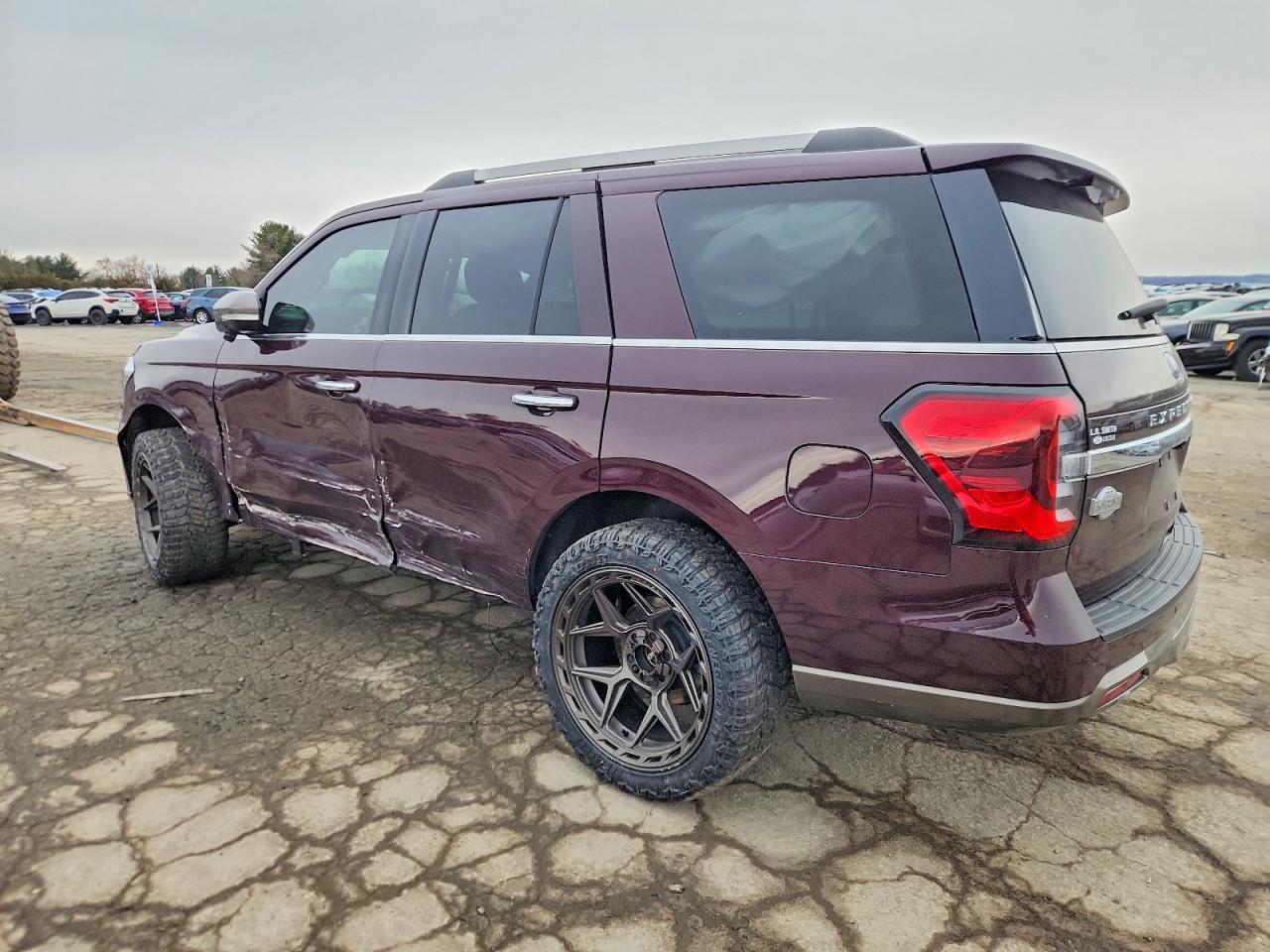 2024 FORD EXPEDITION KING RANCH photo 2