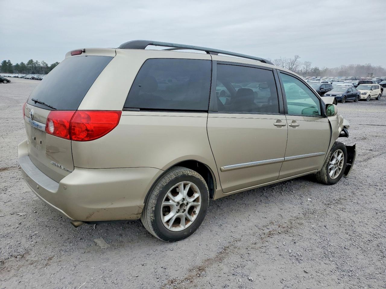 2006 TOYOTA SIENNA XLE photo 5