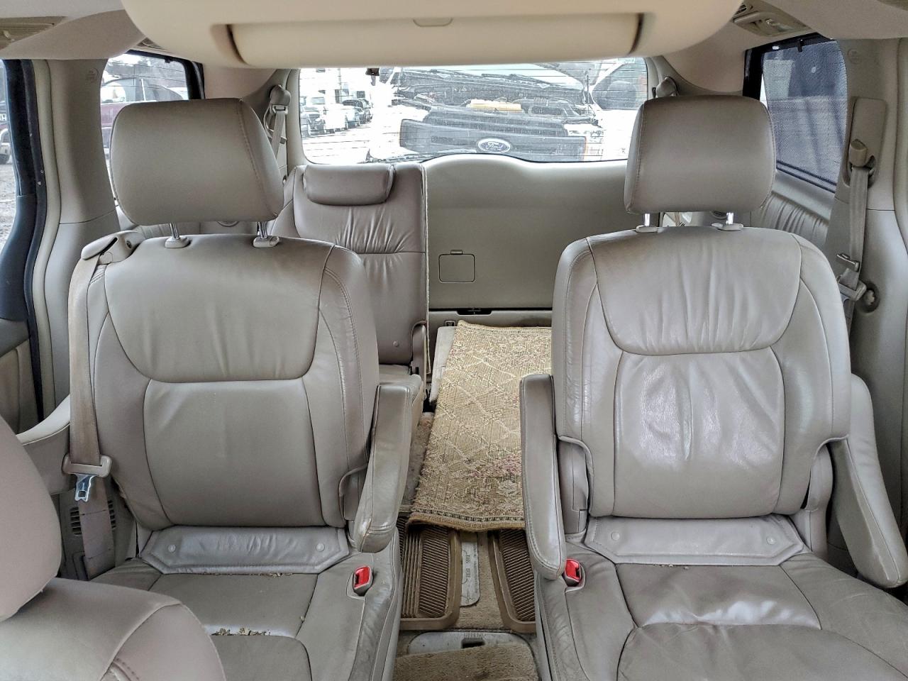 2006 TOYOTA SIENNA XLE photo 19