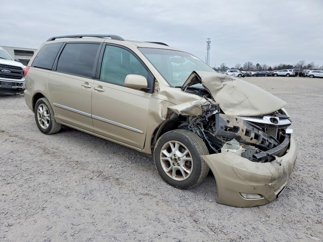 2006 TOYOTA SIENNA XLE photo 7