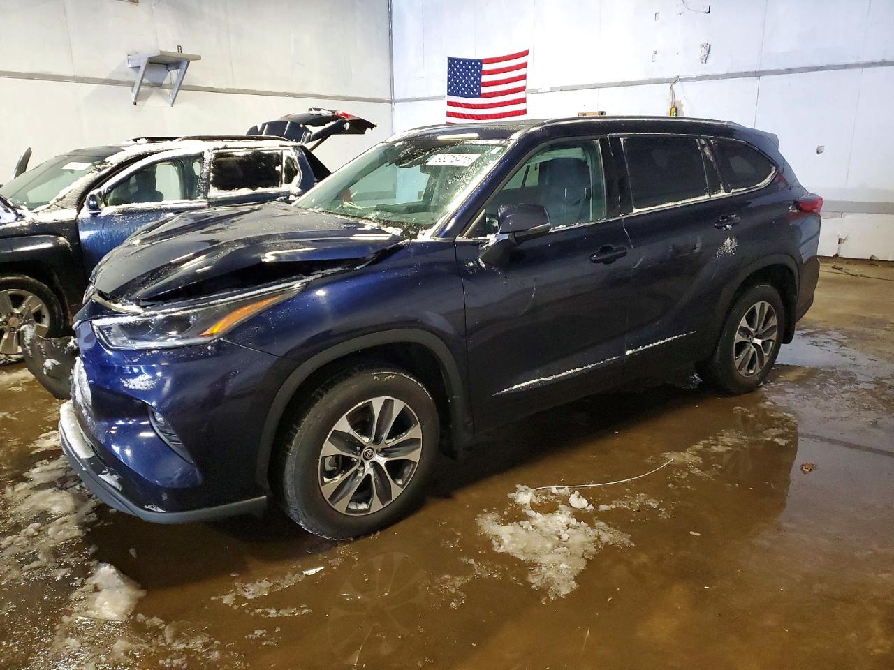 2021 TOYOTA HIGHLANDER