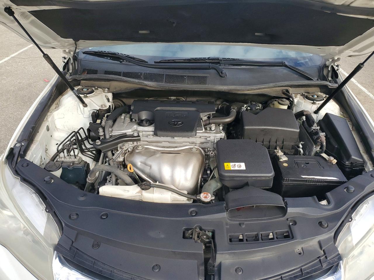 2017 TOYOTA CAMRY LE photo 11