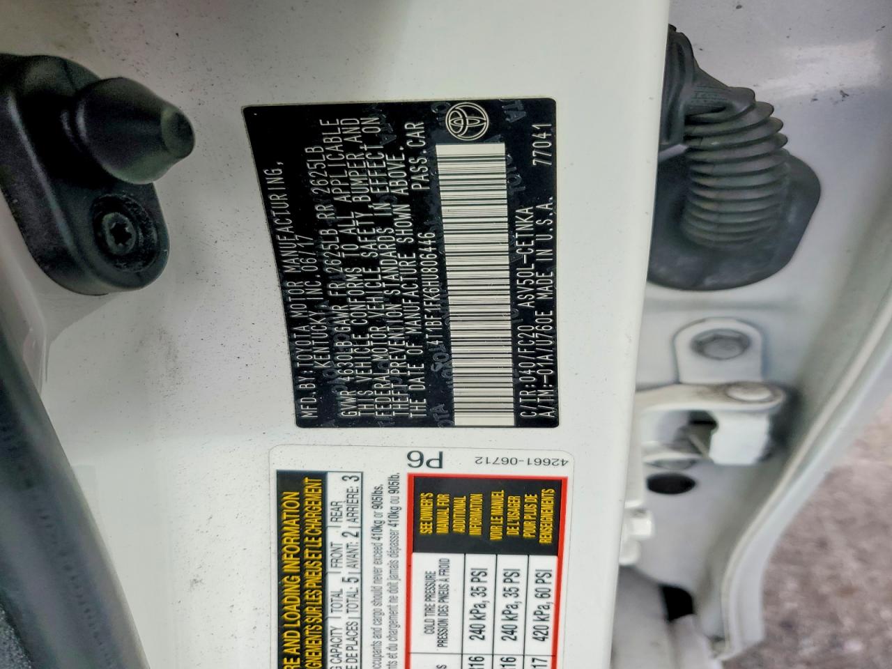 2017 TOYOTA CAMRY LE photo 12