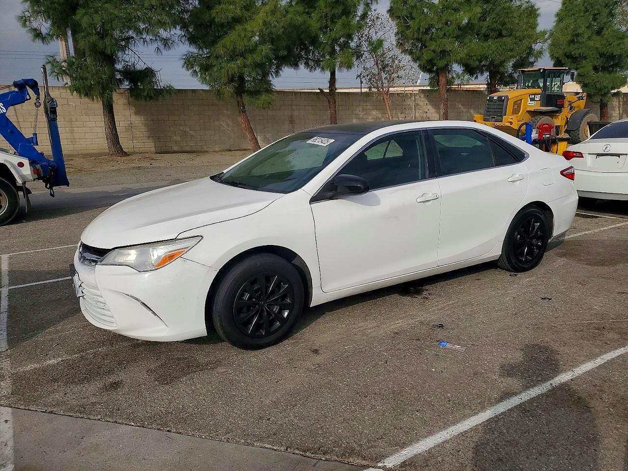 2017 TOYOTA CAMRY