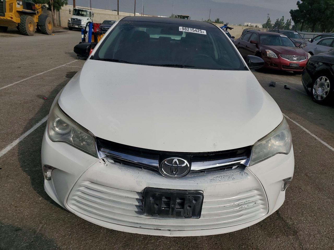 2017 TOYOTA CAMRY LE photo 5