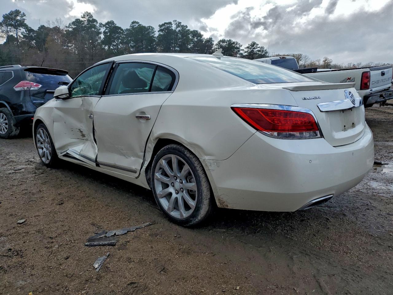 2011 BUICK LACROSSE CXS photo 2