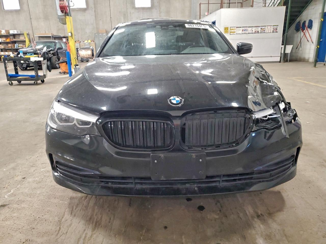 2019 BMW 530 XI photo 5