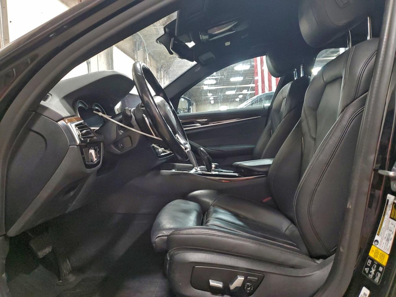 2019 BMW 530 XI photo 7