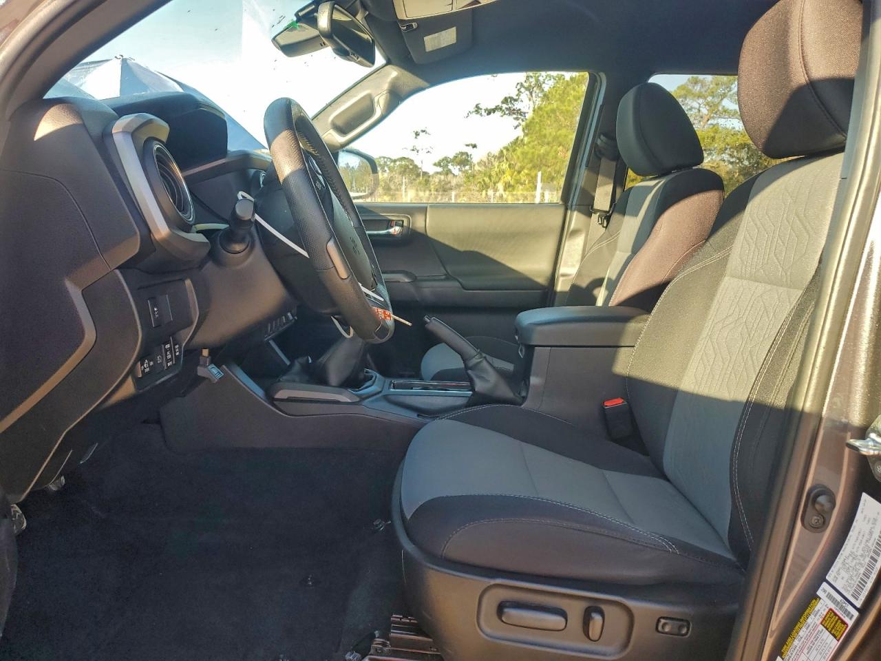 2021 TOYOTA TACOMA DOUBLE CAB photo 7