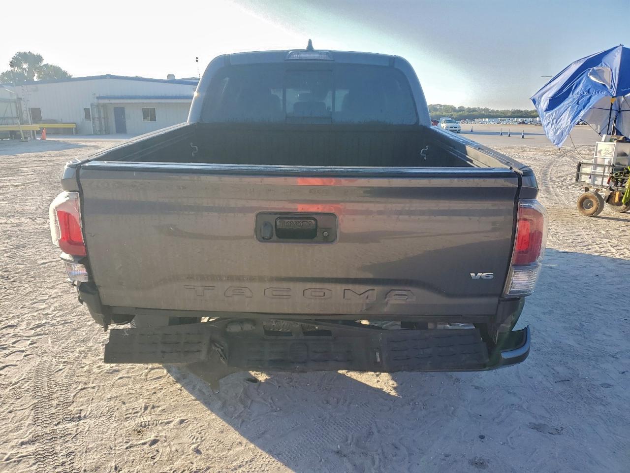 2021 TOYOTA TACOMA DOUBLE CAB photo 6
