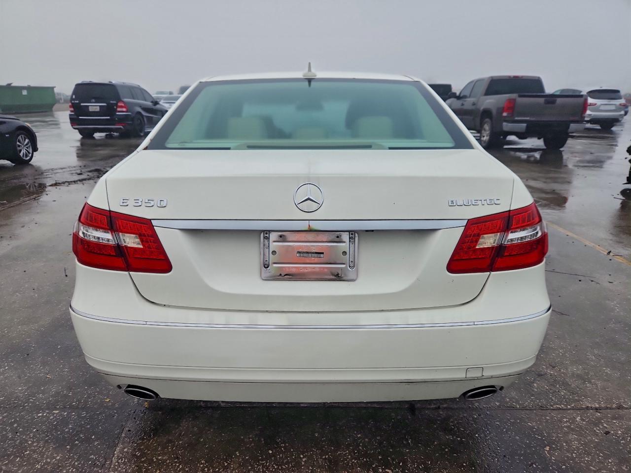 2012 MERCEDES-BENZ E 350 BLUETEC photo 6