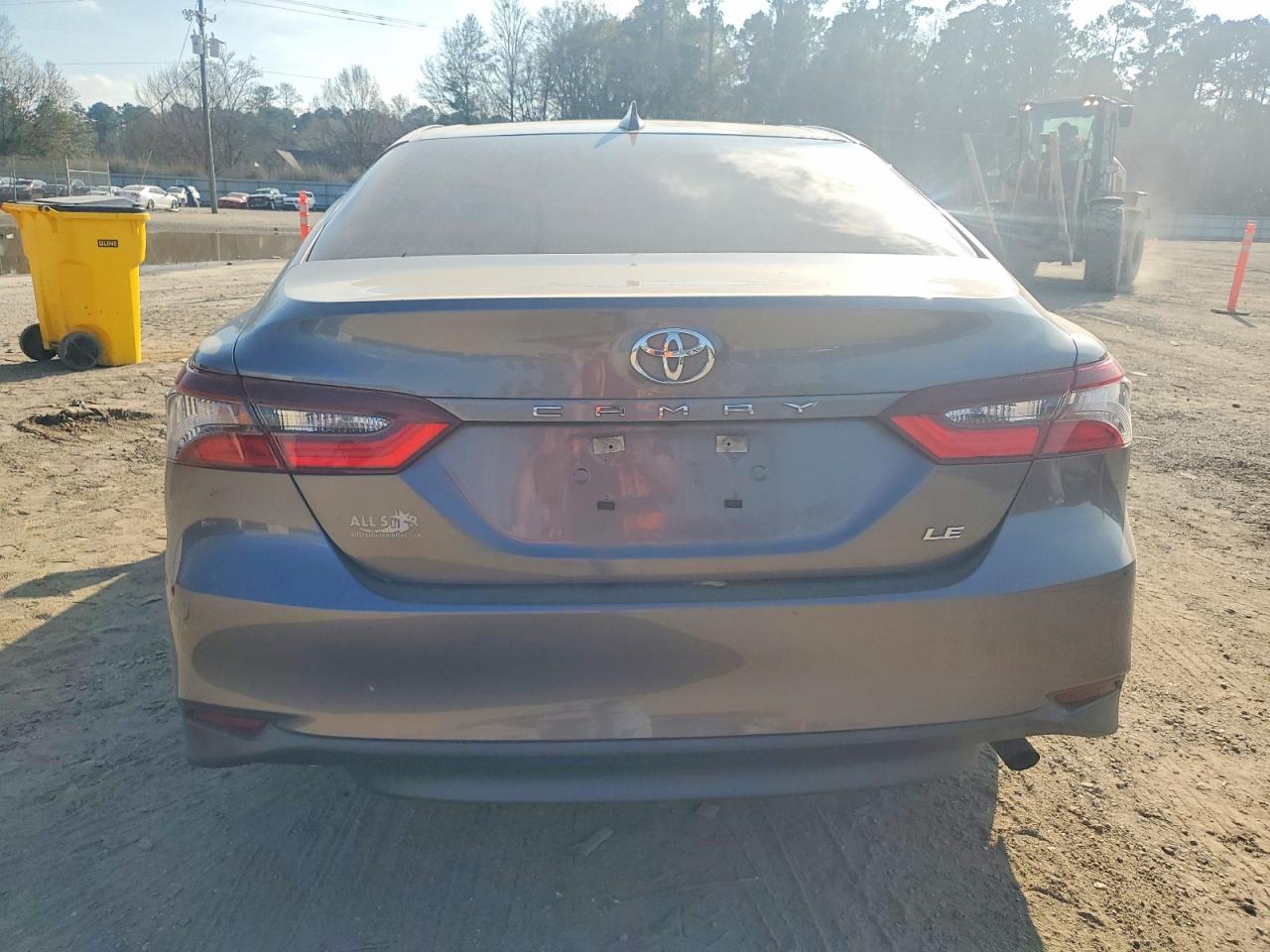 2022 TOYOTA CAMRY LE photo 6