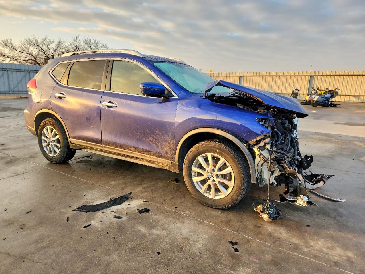 2018 NISSAN ROGUE S photo 4