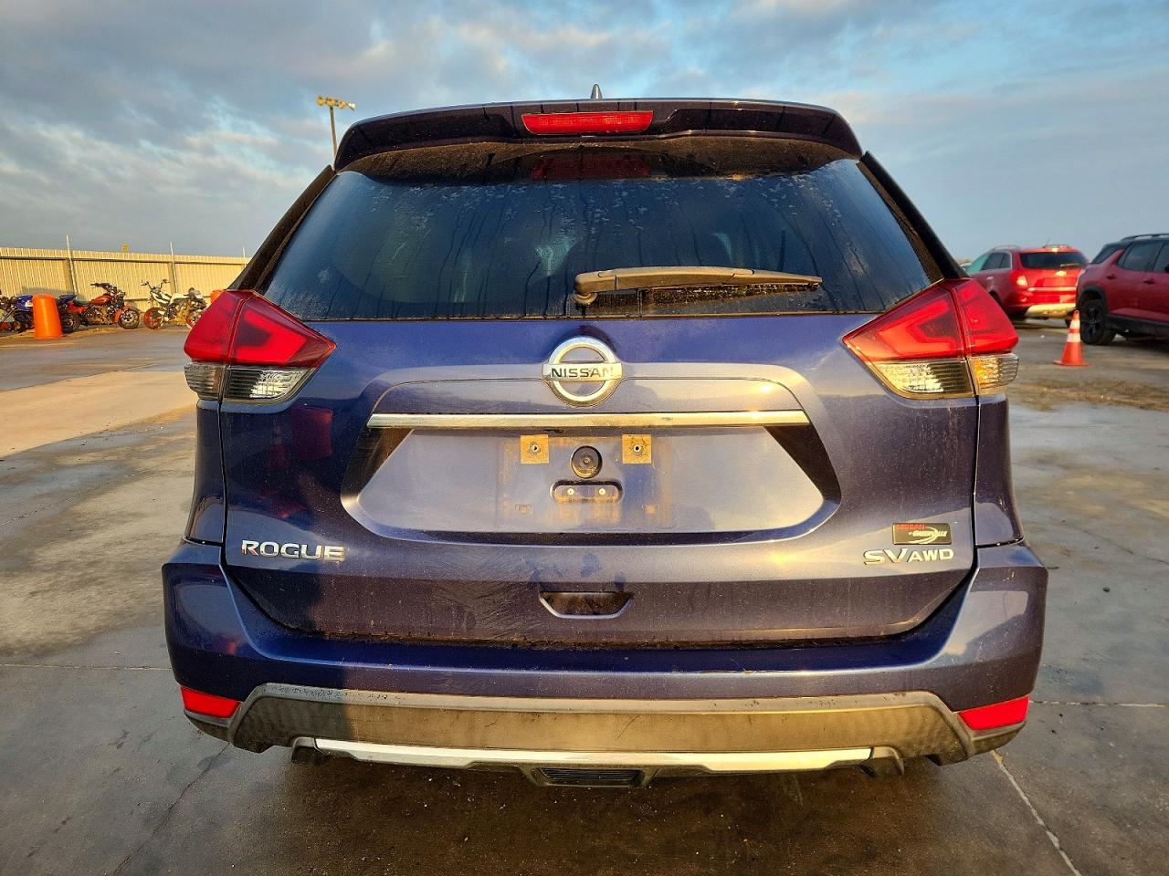 2018 NISSAN ROGUE S photo 6