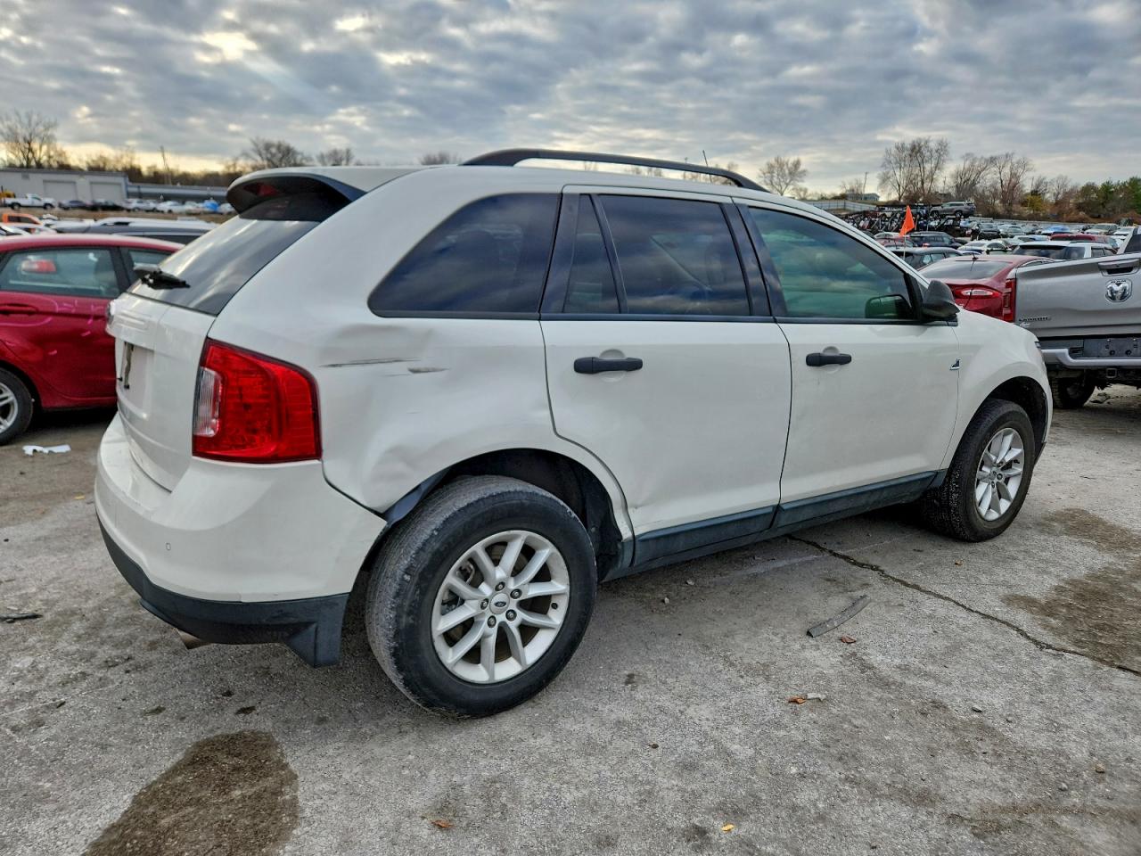 2013 FORD EDGE SE photo 3