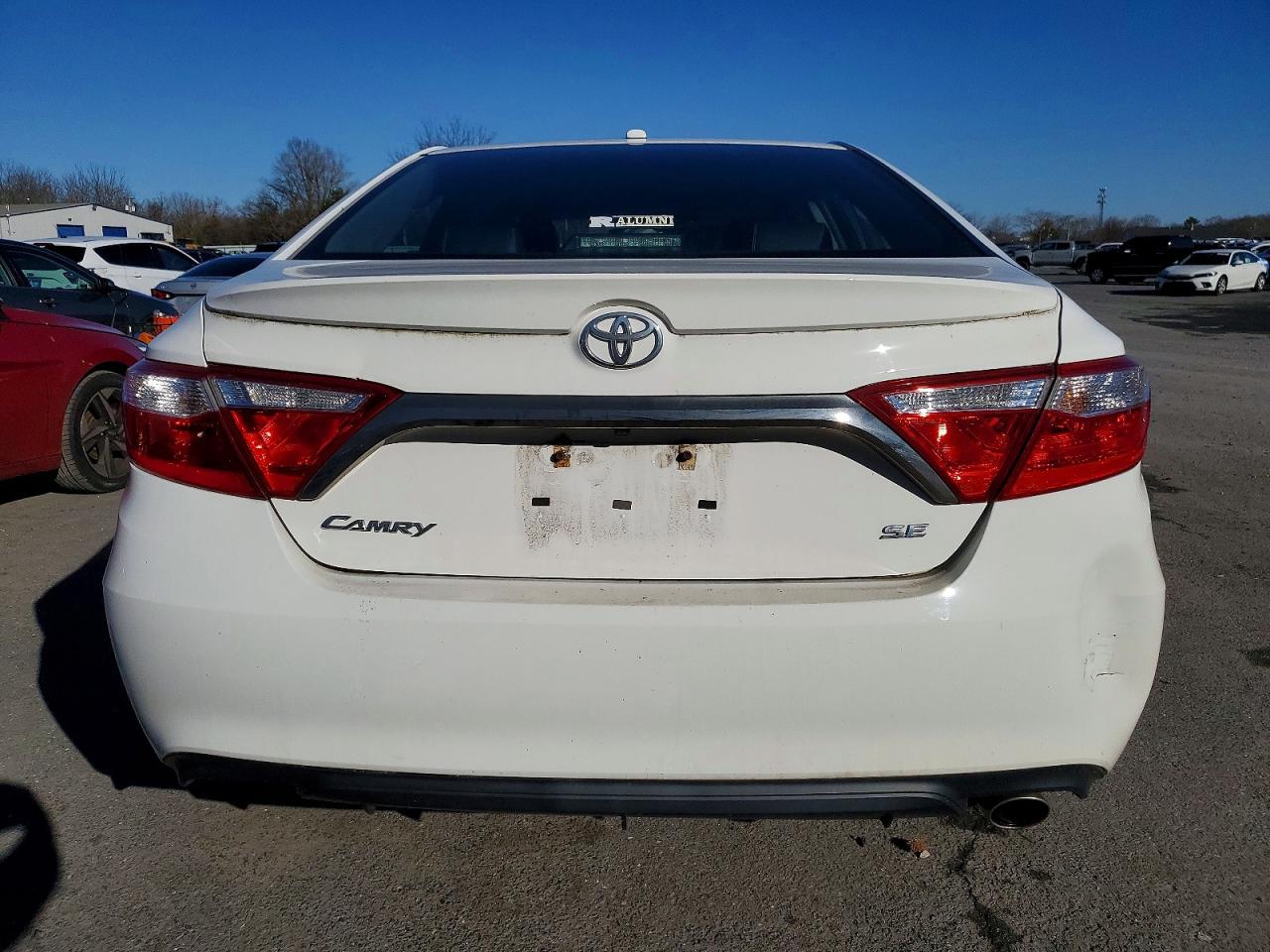 2017 TOYOTA CAMRY LE photo 6