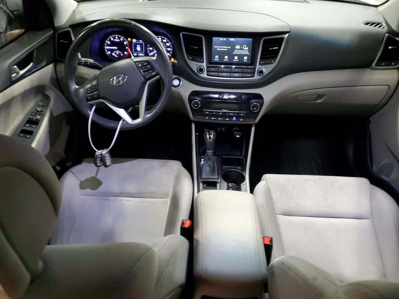 2018 HYUNDAI TUCSON VALUE photo 8