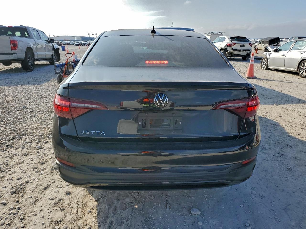 2024 VOLKSWAGEN JETTA SPORT photo 6